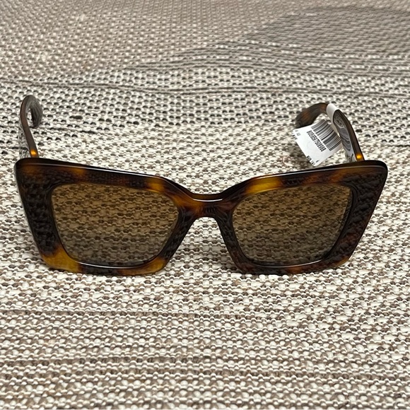 Burberry Daisy BE 4344 3316T5 Polarized Sunglasses NWT - Picture 4 of 12